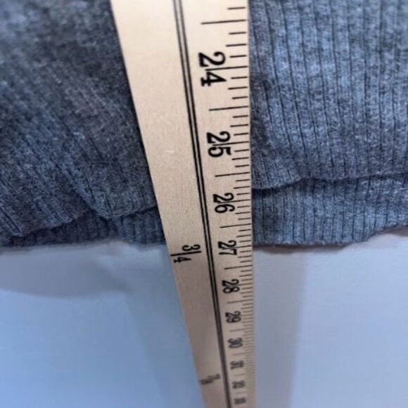 Torrid‎ Womens Plus Size Gray Sweater With Pink Stars - Picture 4 of 8